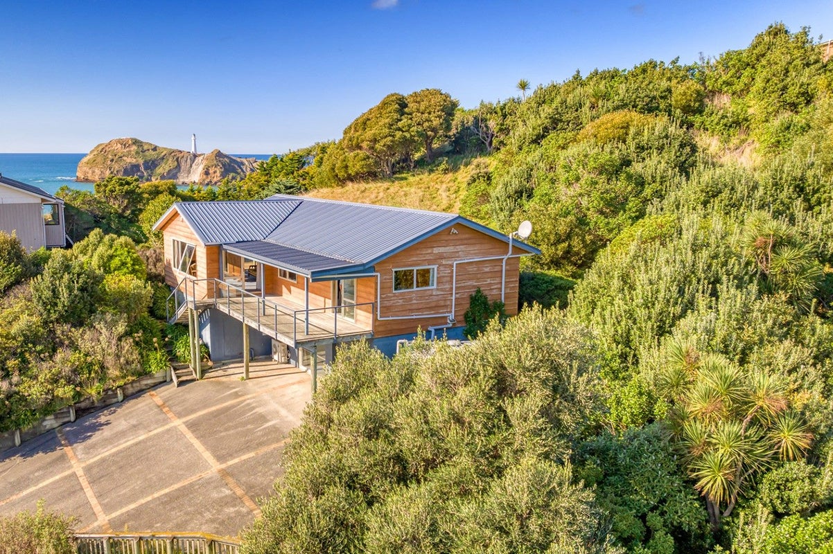 50B Jetty Road, Castlepoint - Carousel 1