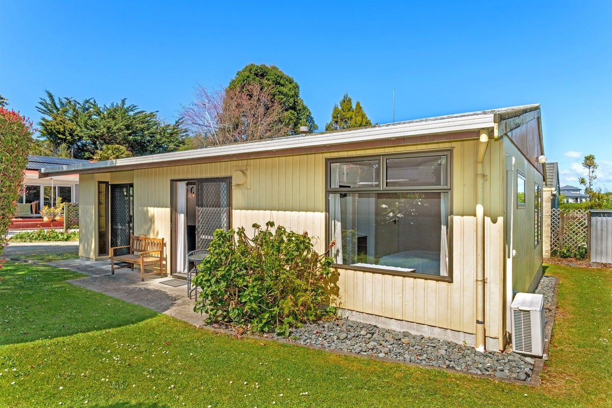 40A Oak Street, Mangapapa, Gisborne - Carousel 1