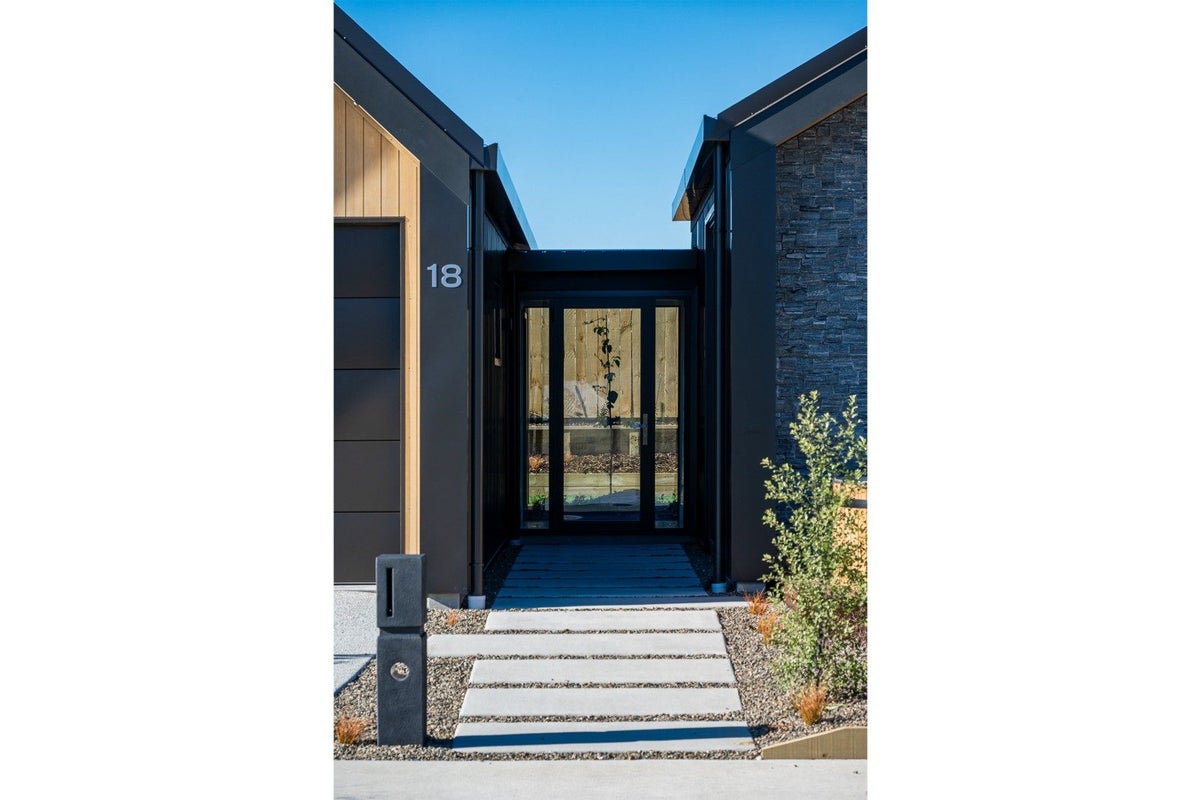 18 Mason Street, WANAKA - Carousel 2
