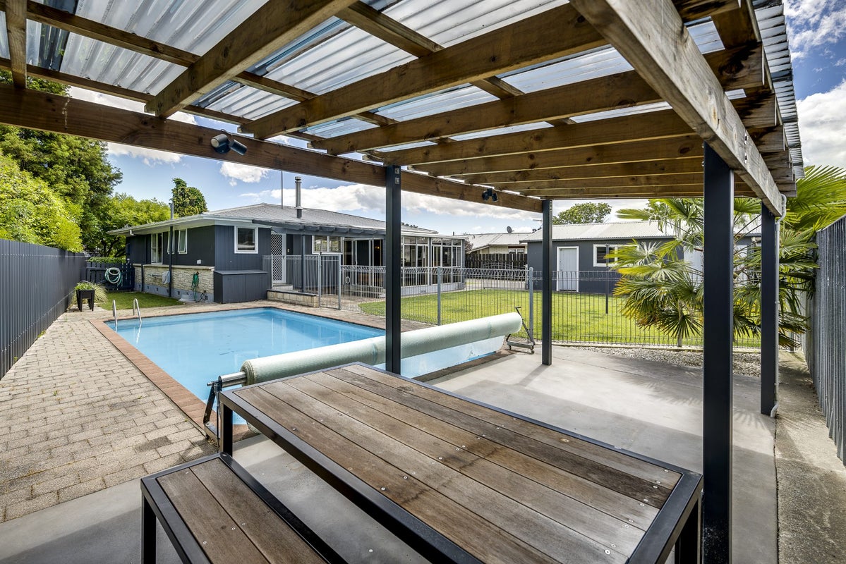 25 Lorne Crescent, Flaxmere, Hastings - Carousel 2