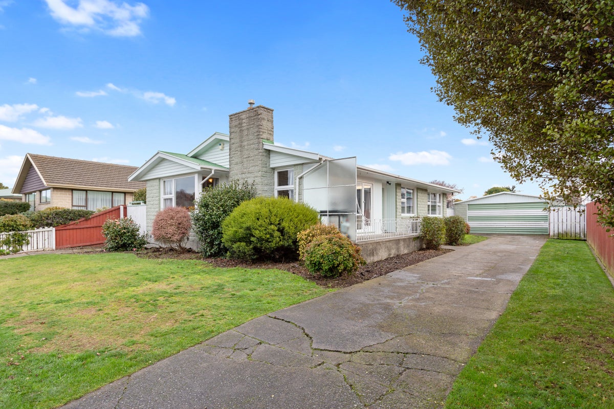 6 Mirfield Place, Russley, Christchurch - Carousel 12