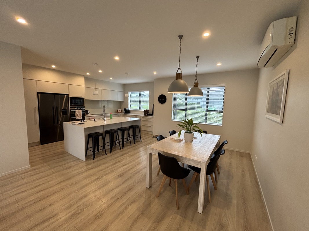 55 Kahawairahi Drive, Beachlands, Auckland - Carousel 2