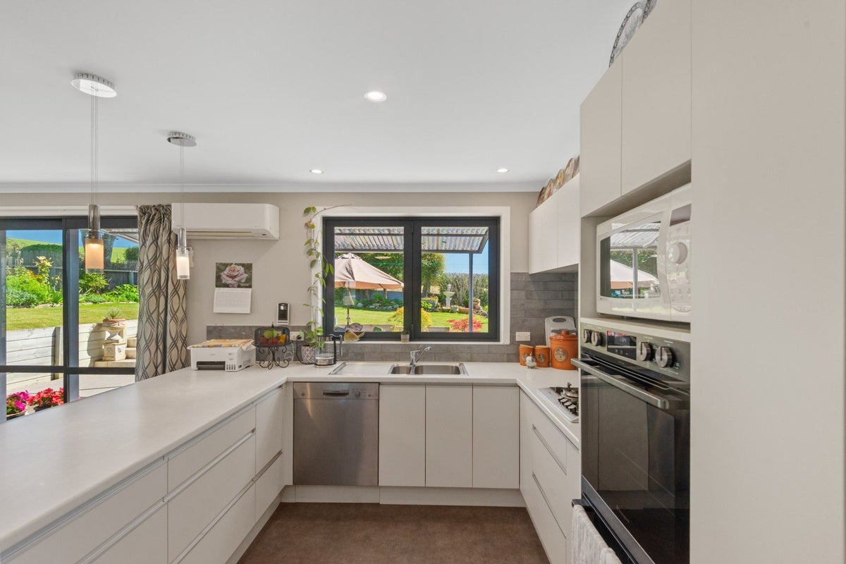 36B Main Street, Weston, Oamaru - Carousel 2