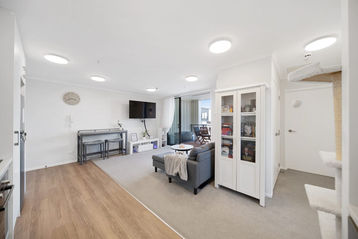 204/2 Pukakaho Lane, Papatoetoe, Auckland - Carousel 1