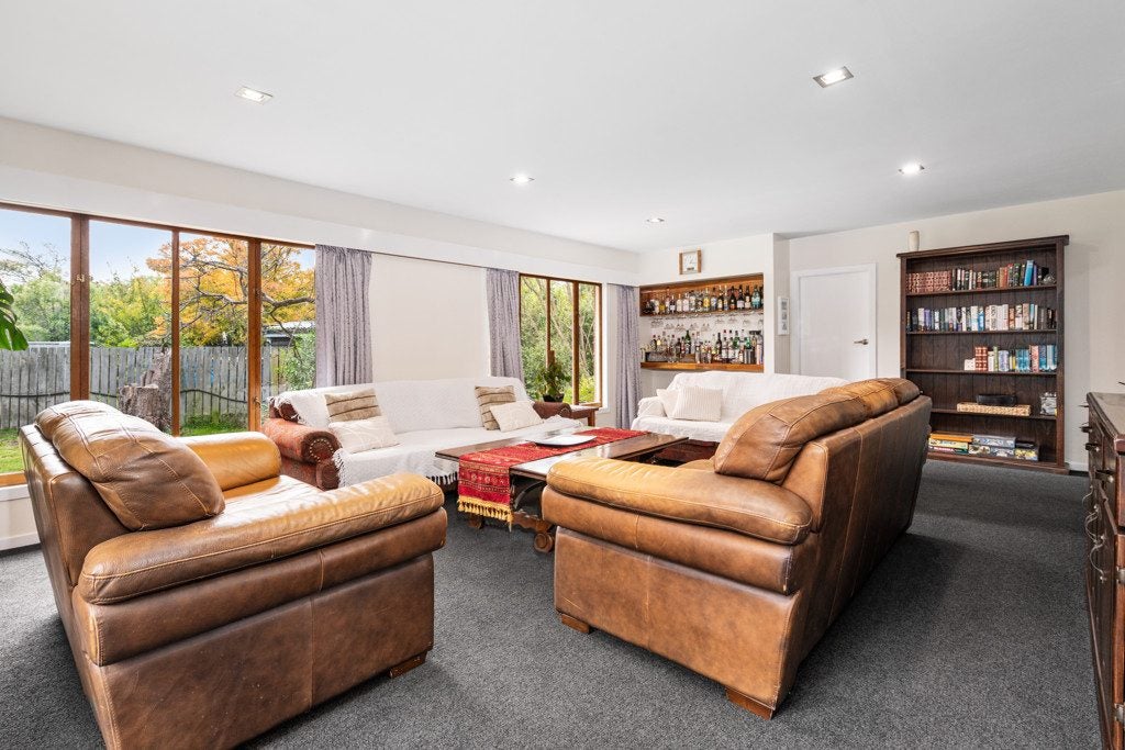 11 Weir Place, Hoon Hay, Christchurch - Carousel 2