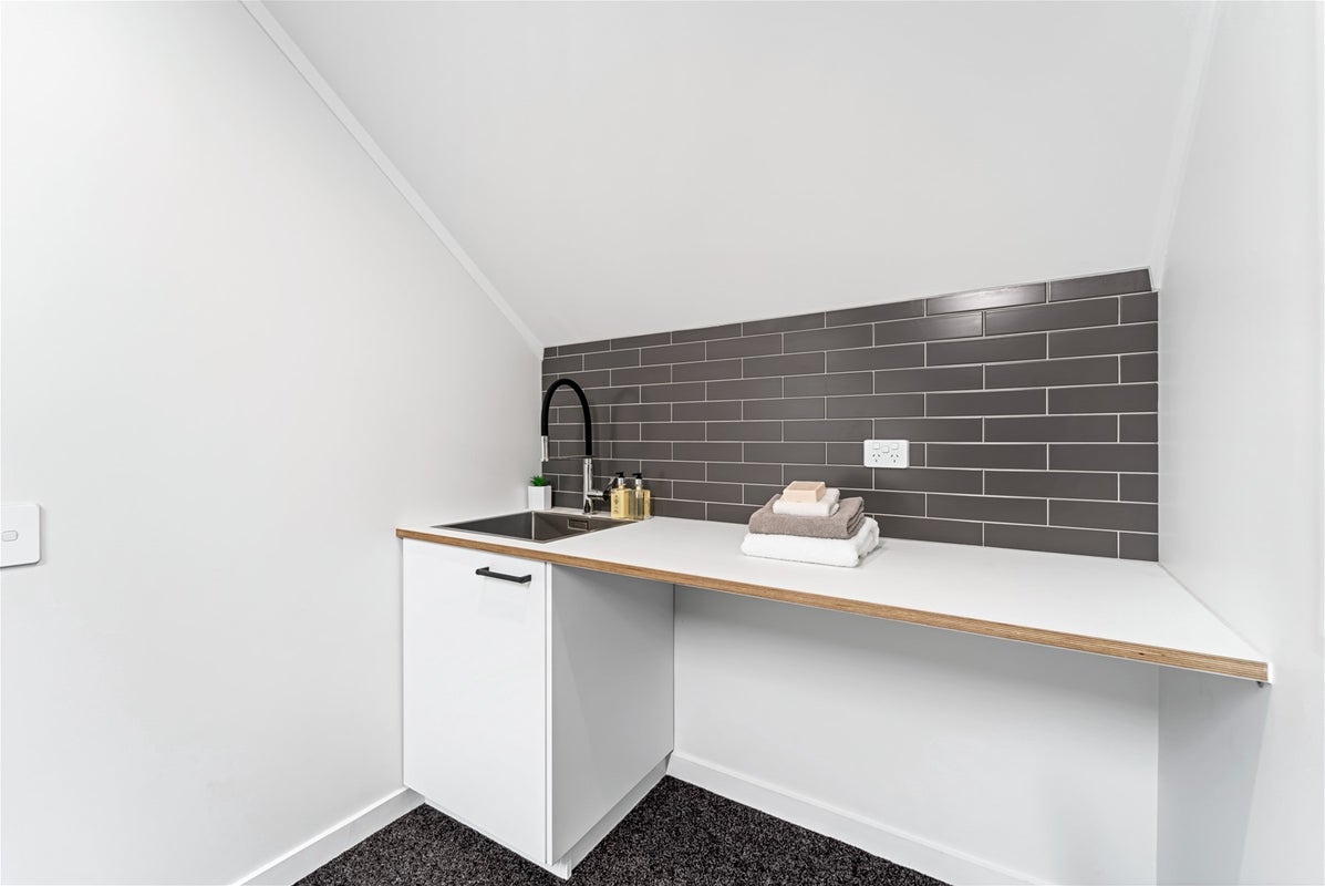 2/47 Rangitoto Terrace, Milford, Auckland - Carousel 35