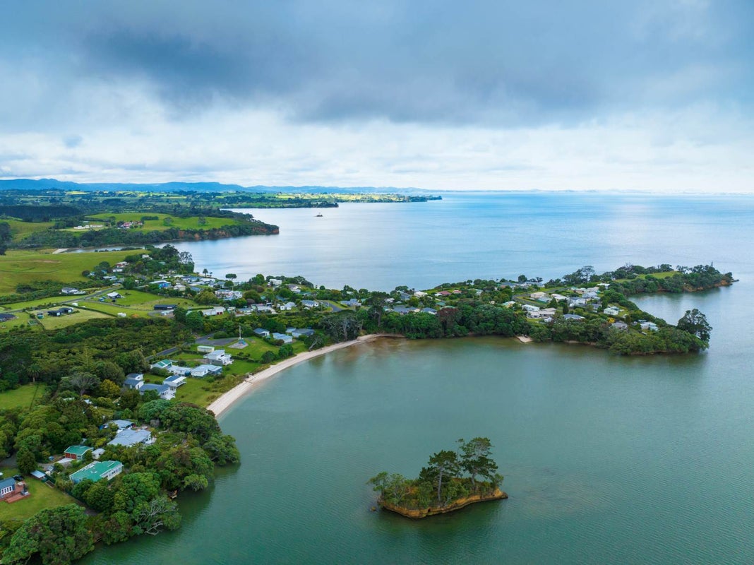 11 Tainui Road, Awhitu - Carousel 1