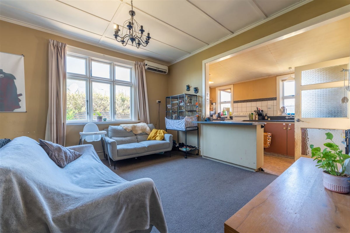 21 Lynn Street, Oamaru North, Oamaru - Carousel 2