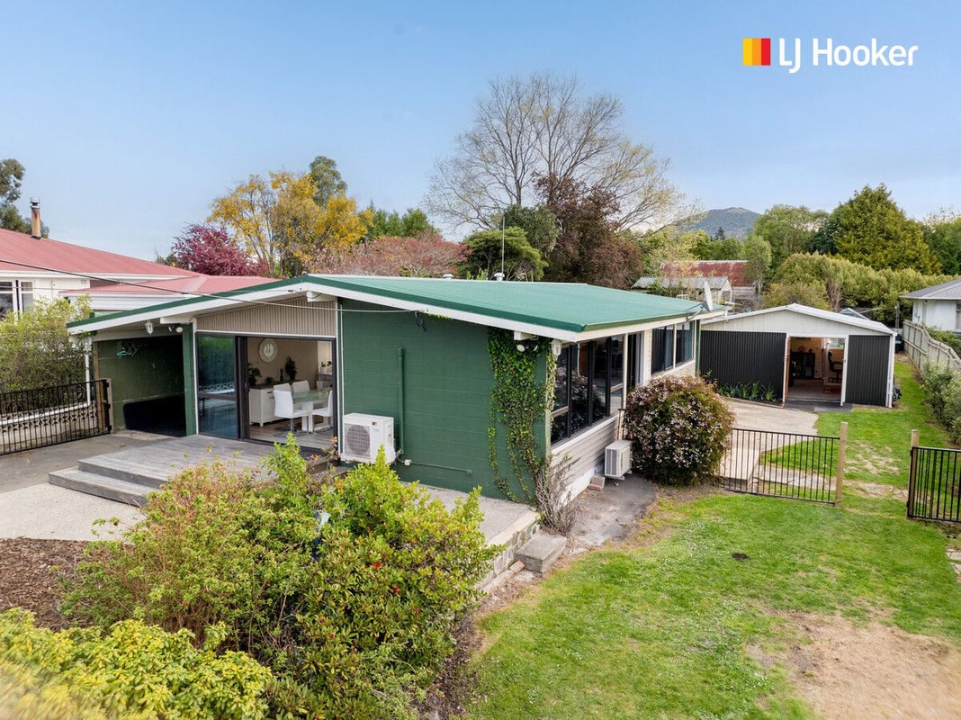 4 Fry Street, Fairfield, Dunedin - Carousel 1