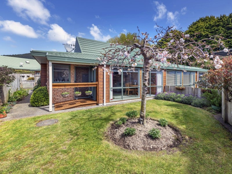 72/42 Main Road, Tawa, Wellington - Carousel 2
