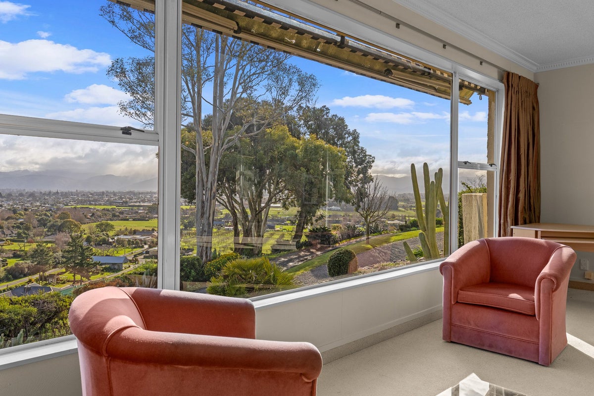10 Lowther Drive, Witherlea, Blenheim - Carousel 2