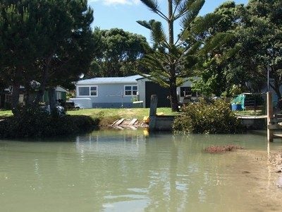 22 The Terrace, Herald Island, Auckland - Carousel 1