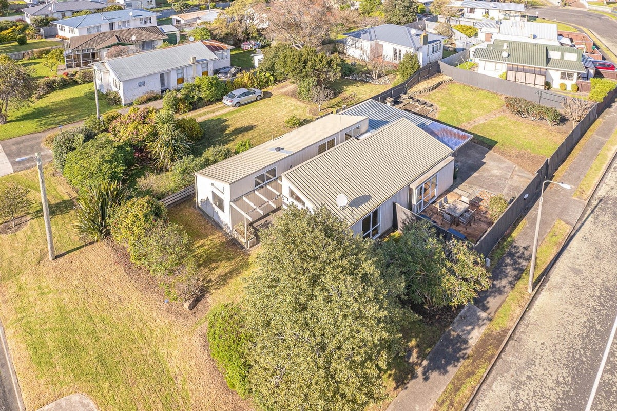 1 Banks Place, Tawhero, Whanganui - Carousel 18