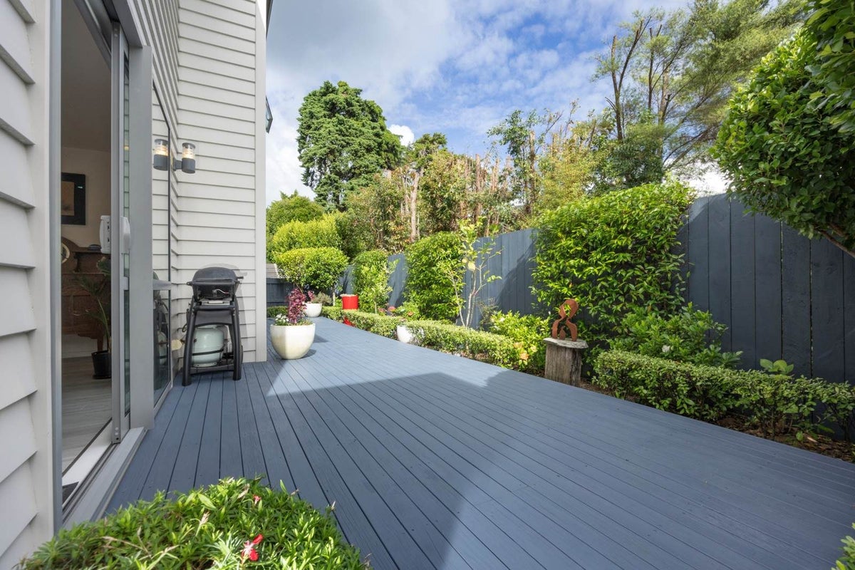 20C Kaurilands Road, Titirangi, Auckland - Carousel 2
