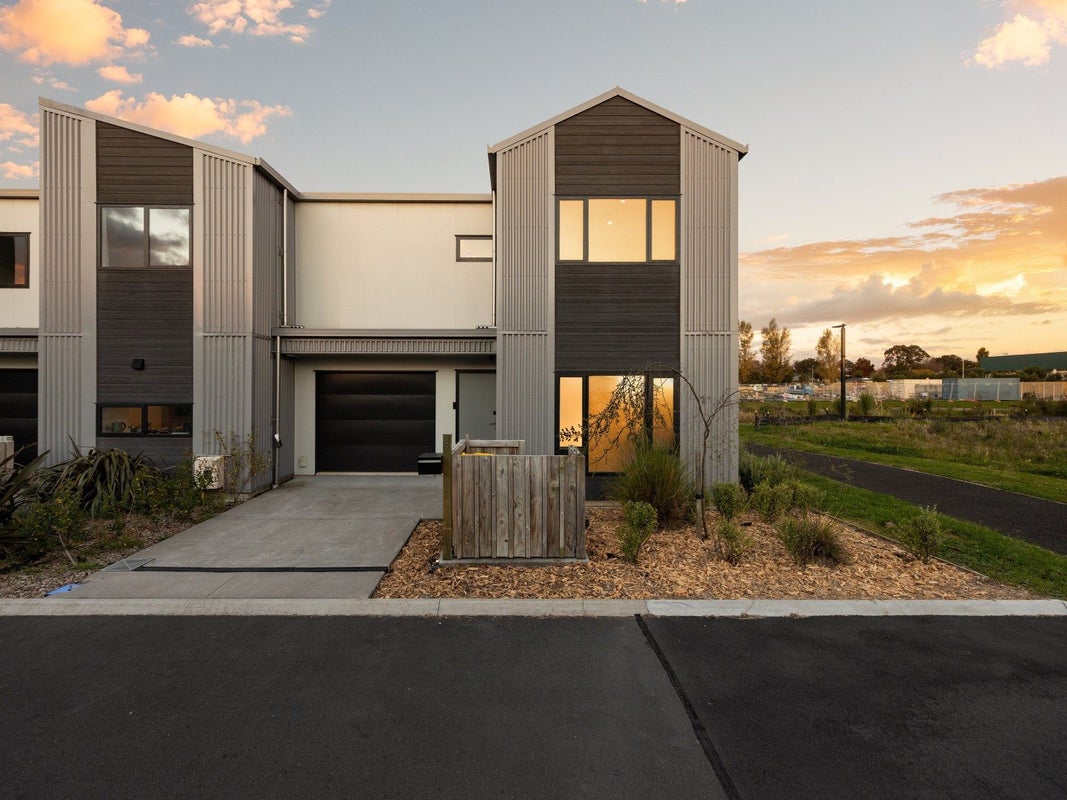 9 Gecko Lane, Hamilton Lake, Hamilton - Carousel 2