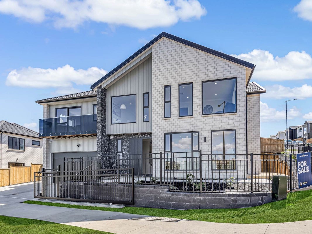 31 Hauhake Road, Flat Bush, Auckland - Carousel 2