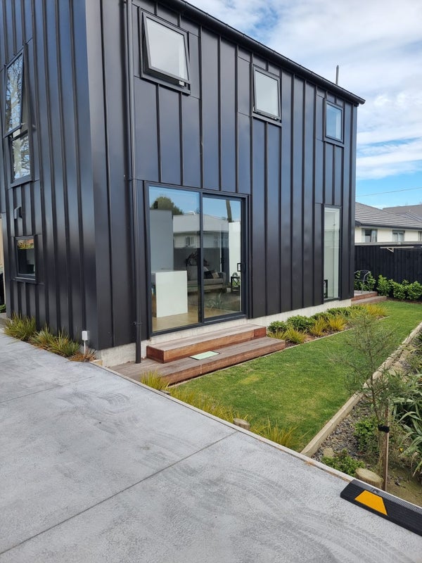 261B Edgeware Road, Edgeware, Christchurch - Carousel 1