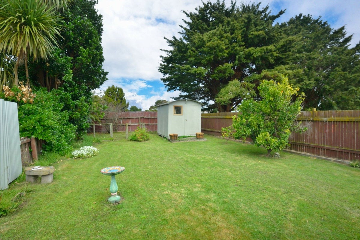 2 Cochrane Street, Elgin, Gisborne - Carousel 14