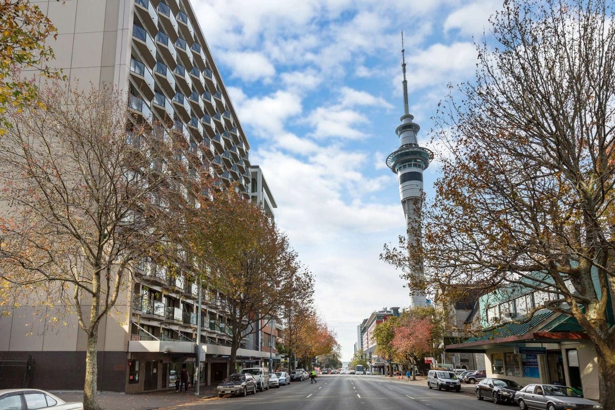 1105/135 Hobson Street, Auckland Central, Auckland - Carousel 2