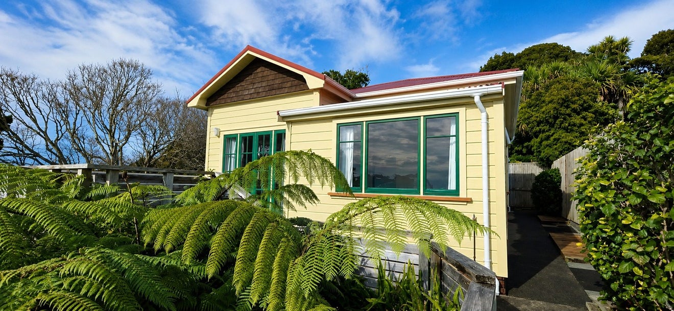 32 Bonithon Avenue, Moturoa, New Plymouth - Carousel 1
