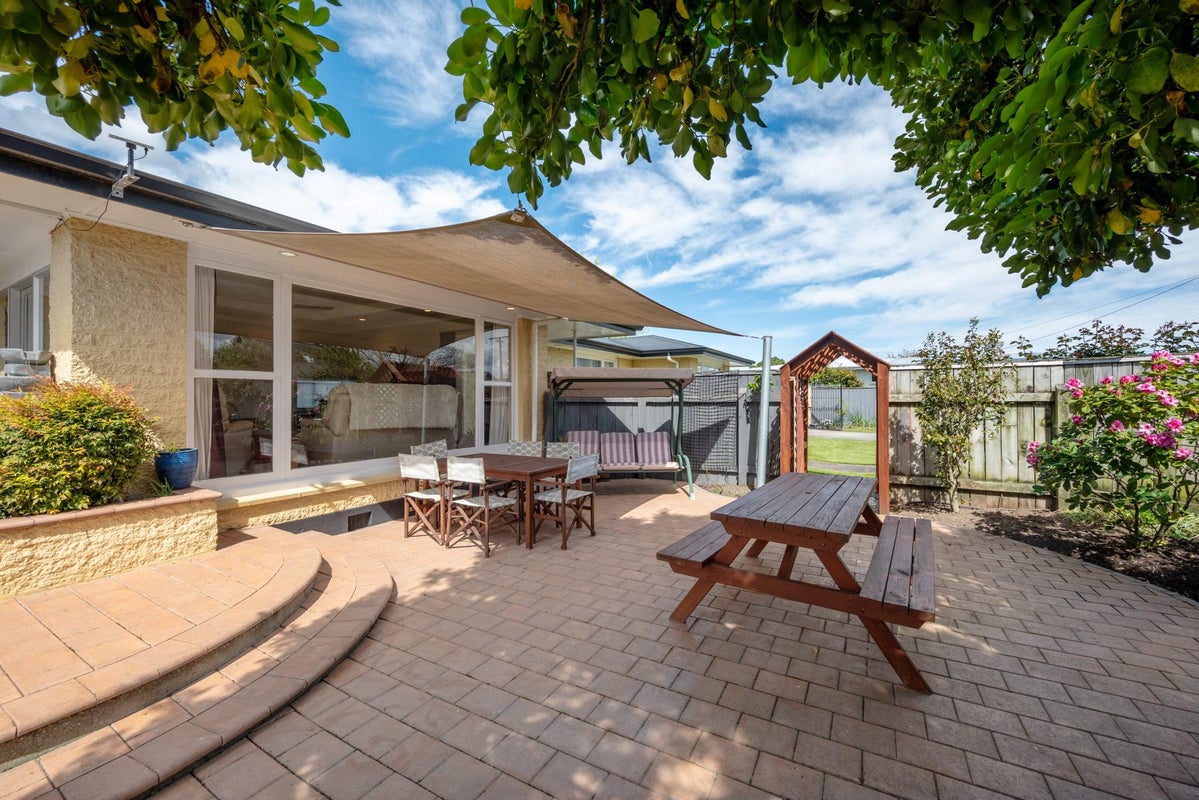 12 Riley Crescent, Redwoodtown, Blenheim - Carousel 1