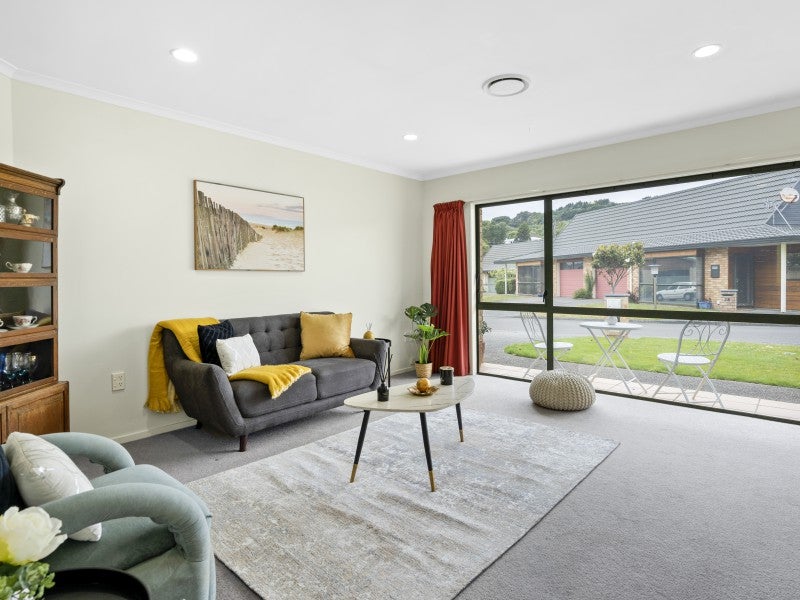 65/42 Main Road, Tawa, Wellington - Carousel 2