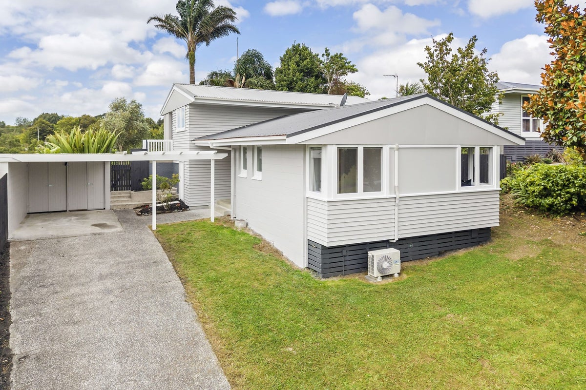 43 Totara Street, Waiuku, Waiuku - Carousel 1