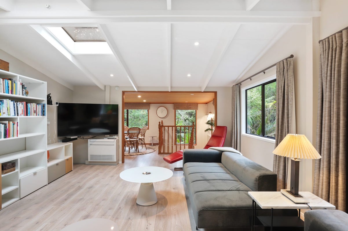 111 Wood Bay Road, Titirangi, Auckland - Carousel 2