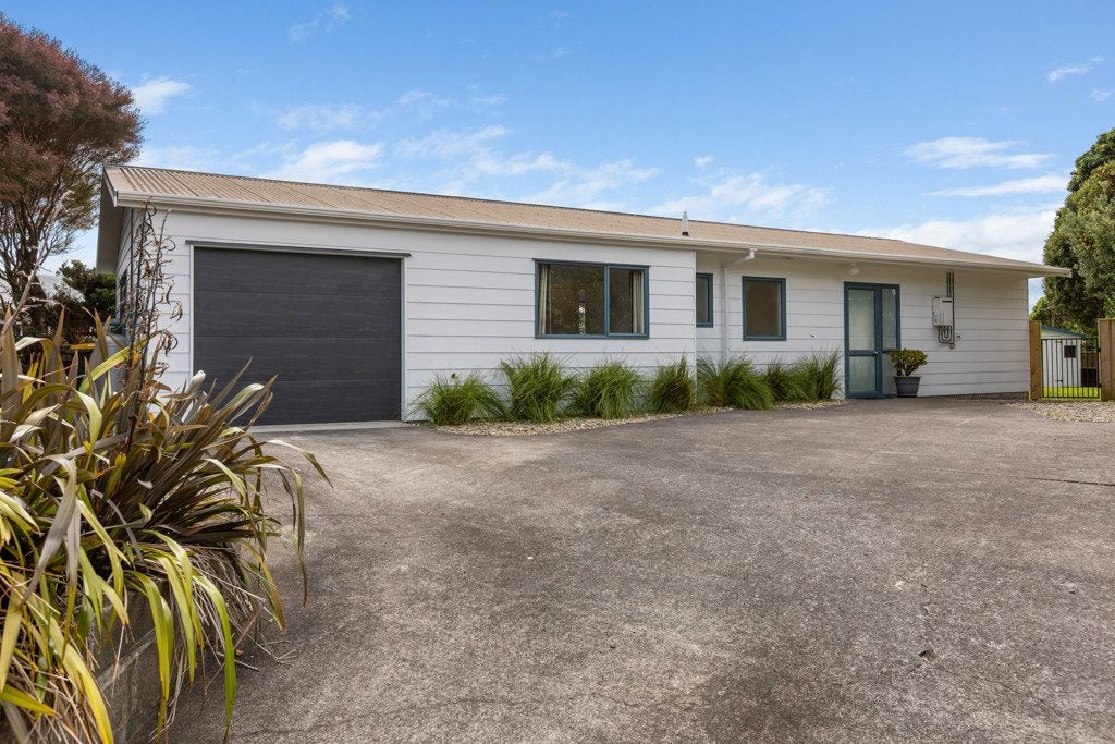 10 Meade Place, Bell Block, New Plymouth - Carousel 25