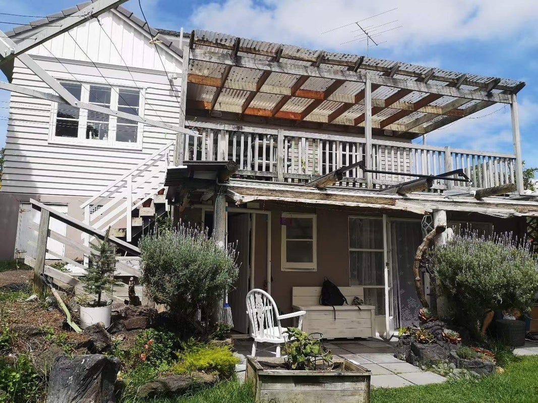 14 Apihai Street, Orakei, Auckland - Carousel 1