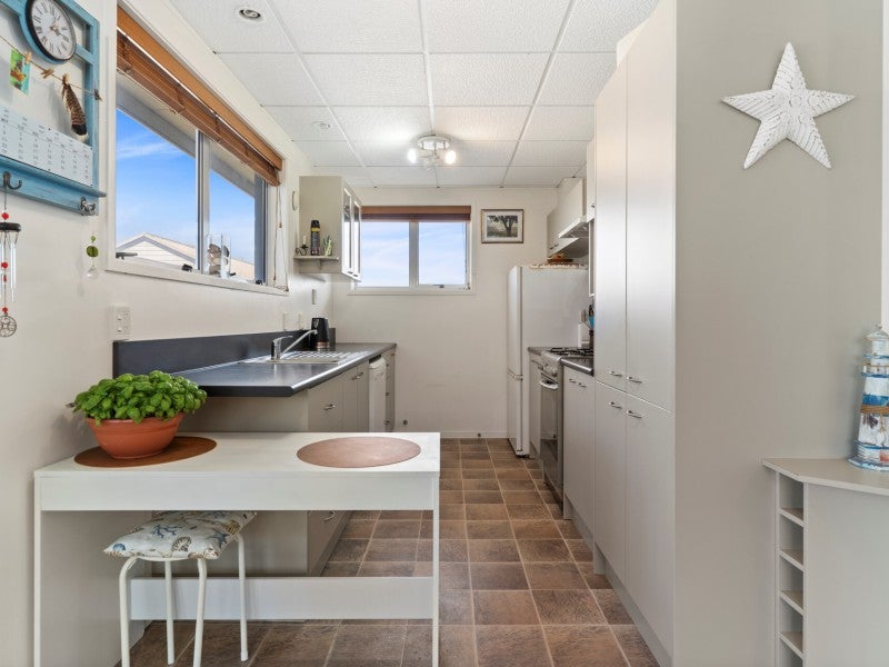 225A PUKEHINA PARADE, PUKEHINA, Western Bay Of Plenty - Carousel 2