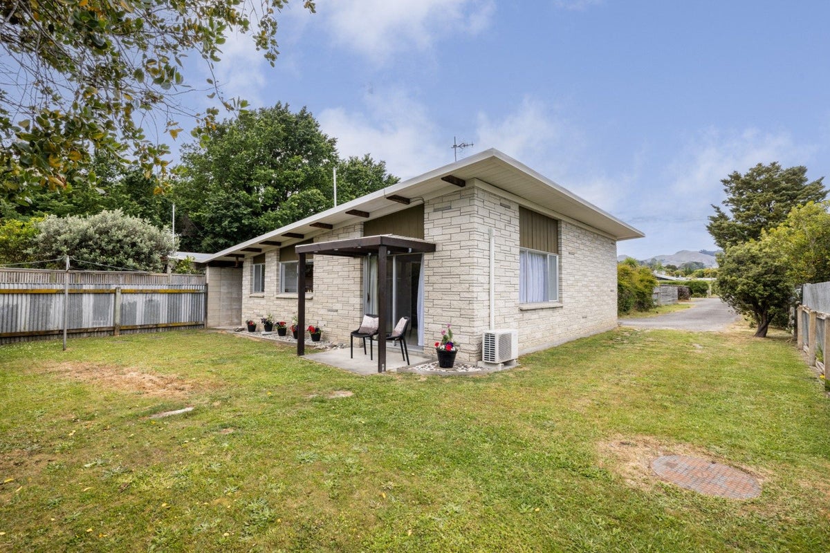 1/10 Christie Crescent, Havelock North, Havelock North - Carousel 13