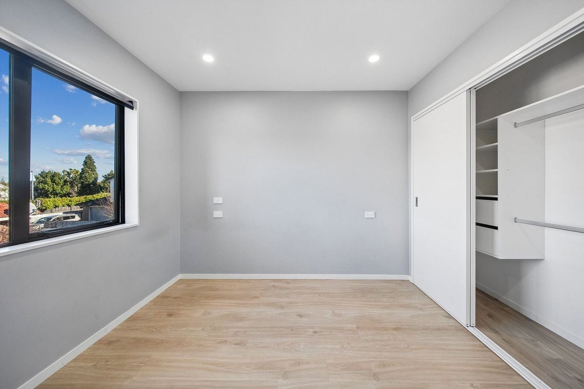 266 Rosebank Road, Avondale, Auckland - Carousel 2