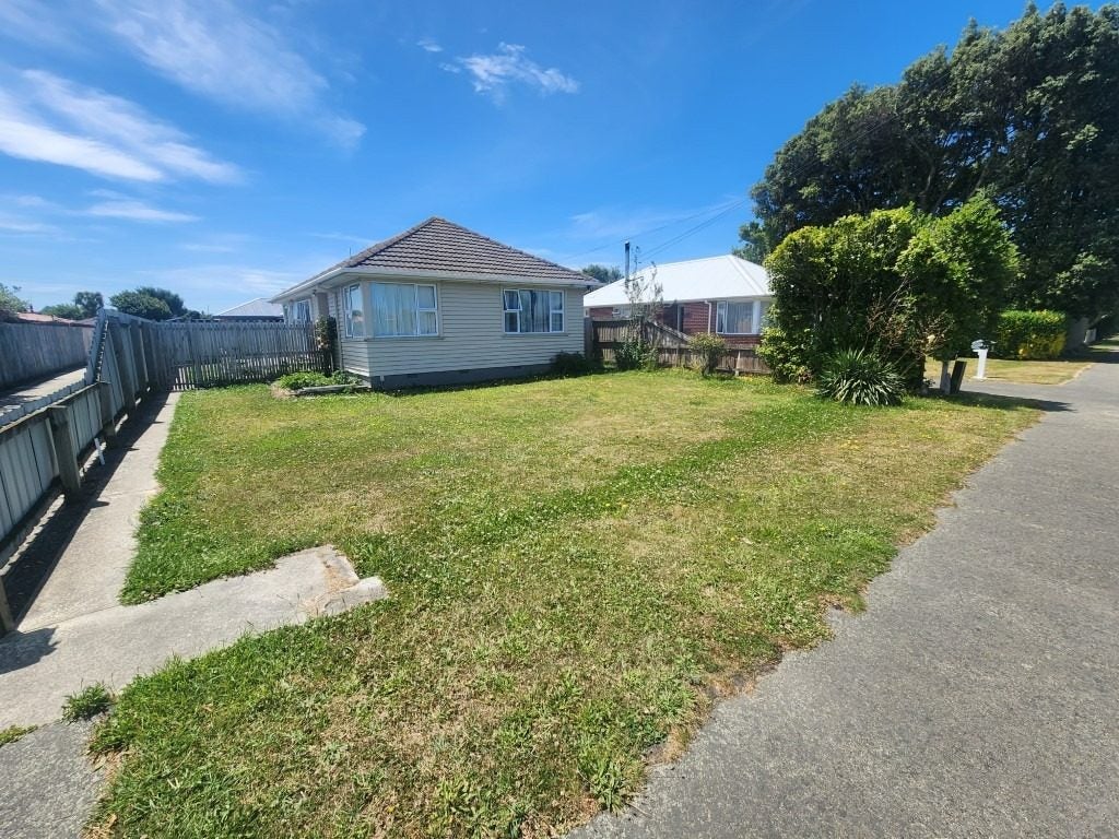32 Checketts Avenue, Halswell, Christchurch - Carousel 1