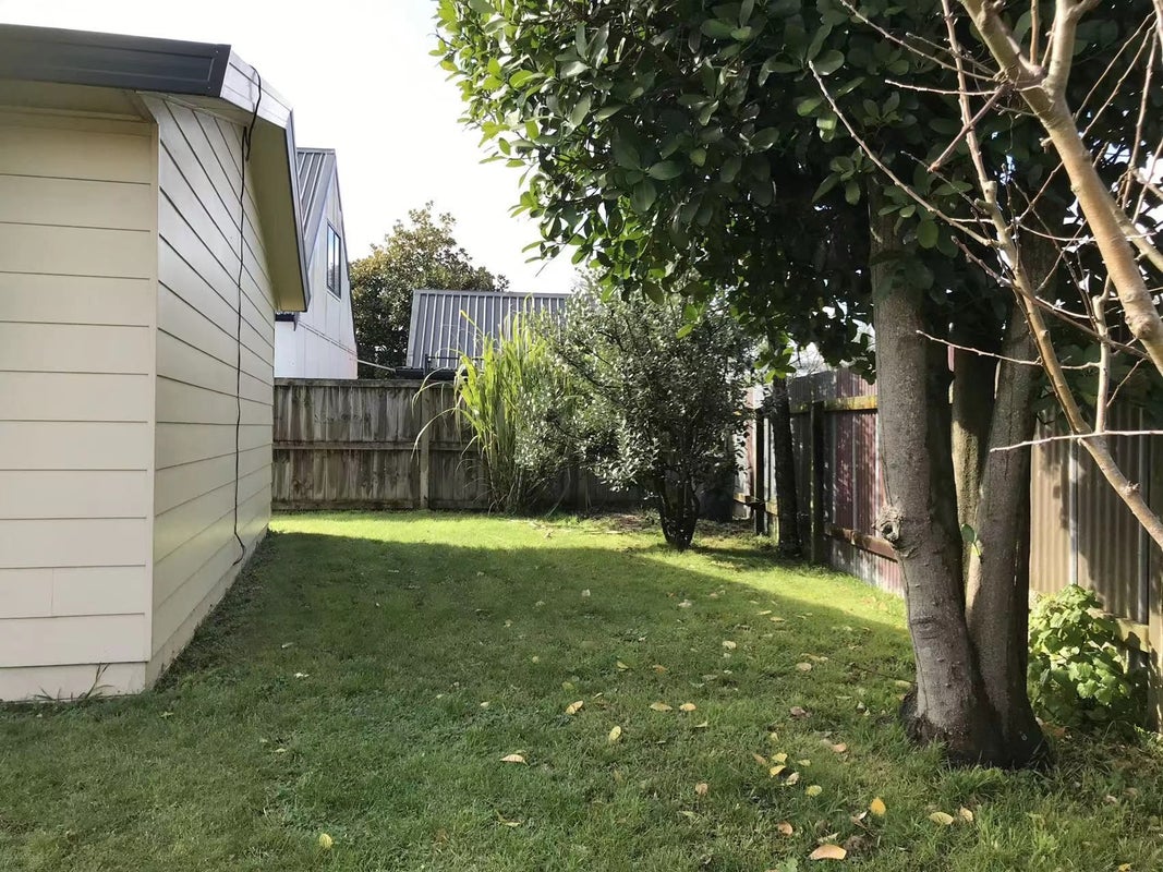 36A Claude Street, Fairfield, Hamilton - Carousel 13