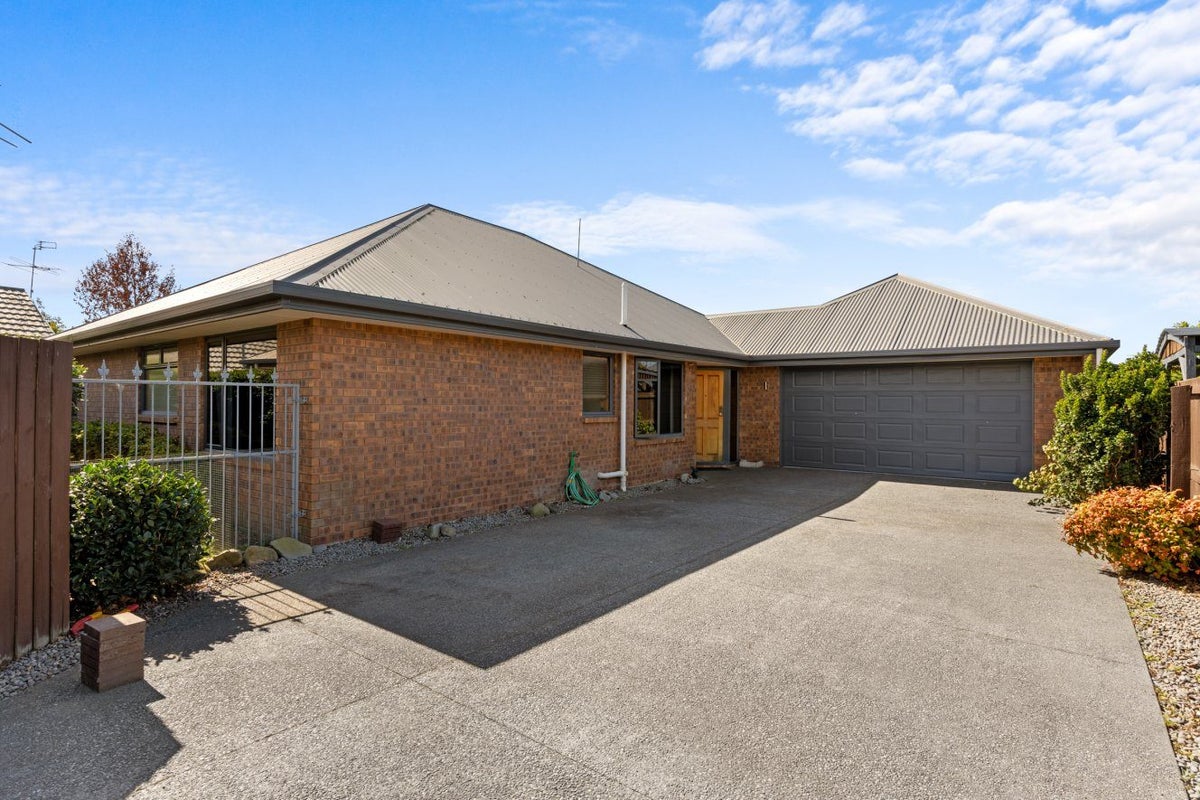 1/55 Roydon Drive, Templeton, Christchurch - Carousel 1