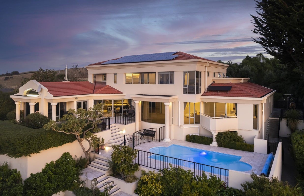 34 Harry Ell Drive, Cashmere, Christchurch - Carousel 2