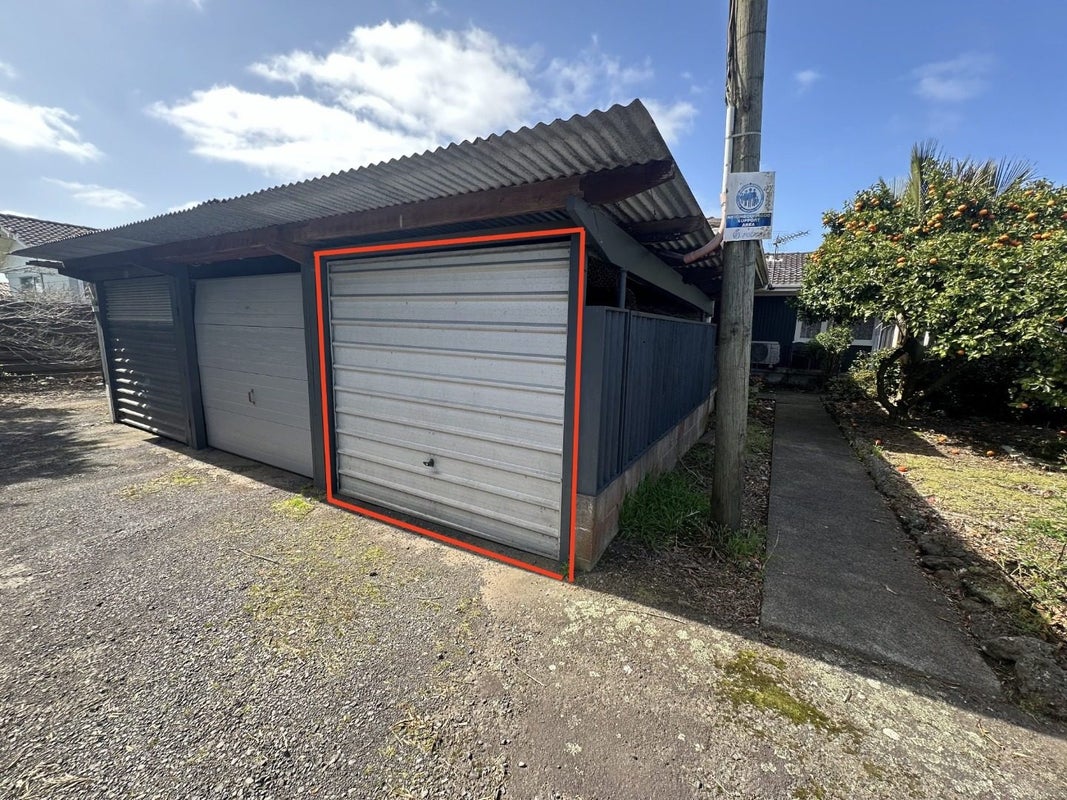 1/215 Swanson Road, Henderson, Auckland - Carousel 13