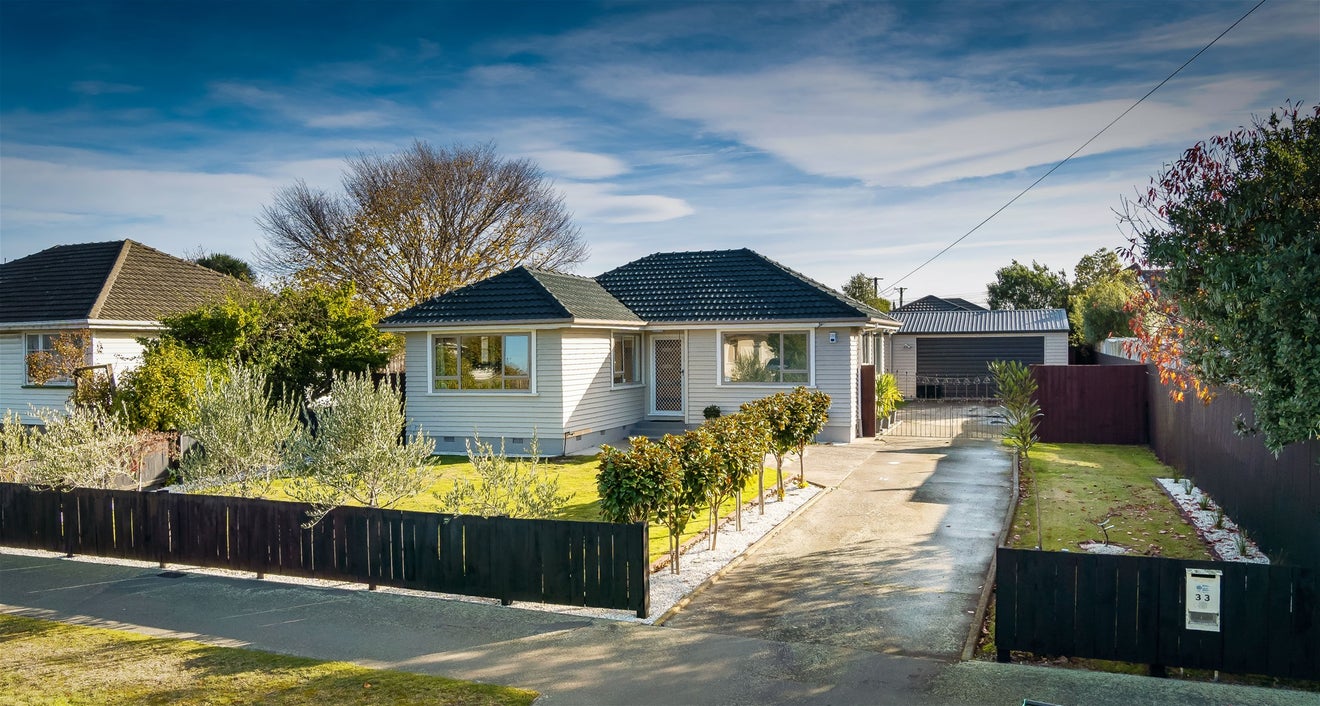 33 Tauiwi Crescent, Hei Hei, Christchurch - Carousel 1
