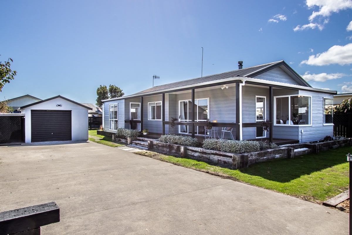 13 Rutherford Drive, Waikanae Beach, Waikanae - Carousel 20