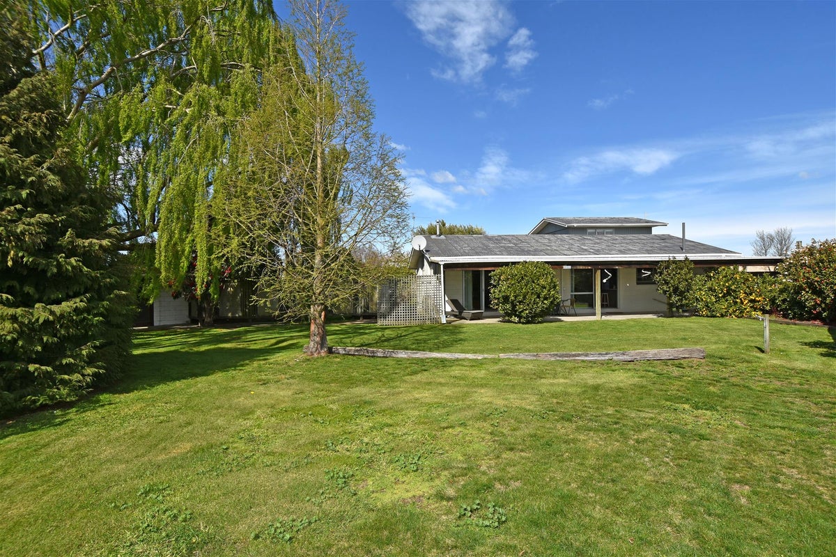 56 Steadman Road, Broomfield, Christchurch - Carousel 1