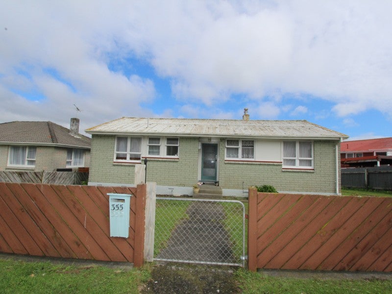 355 Warspite Avenue, Waitangirua, Porirua - Carousel 1