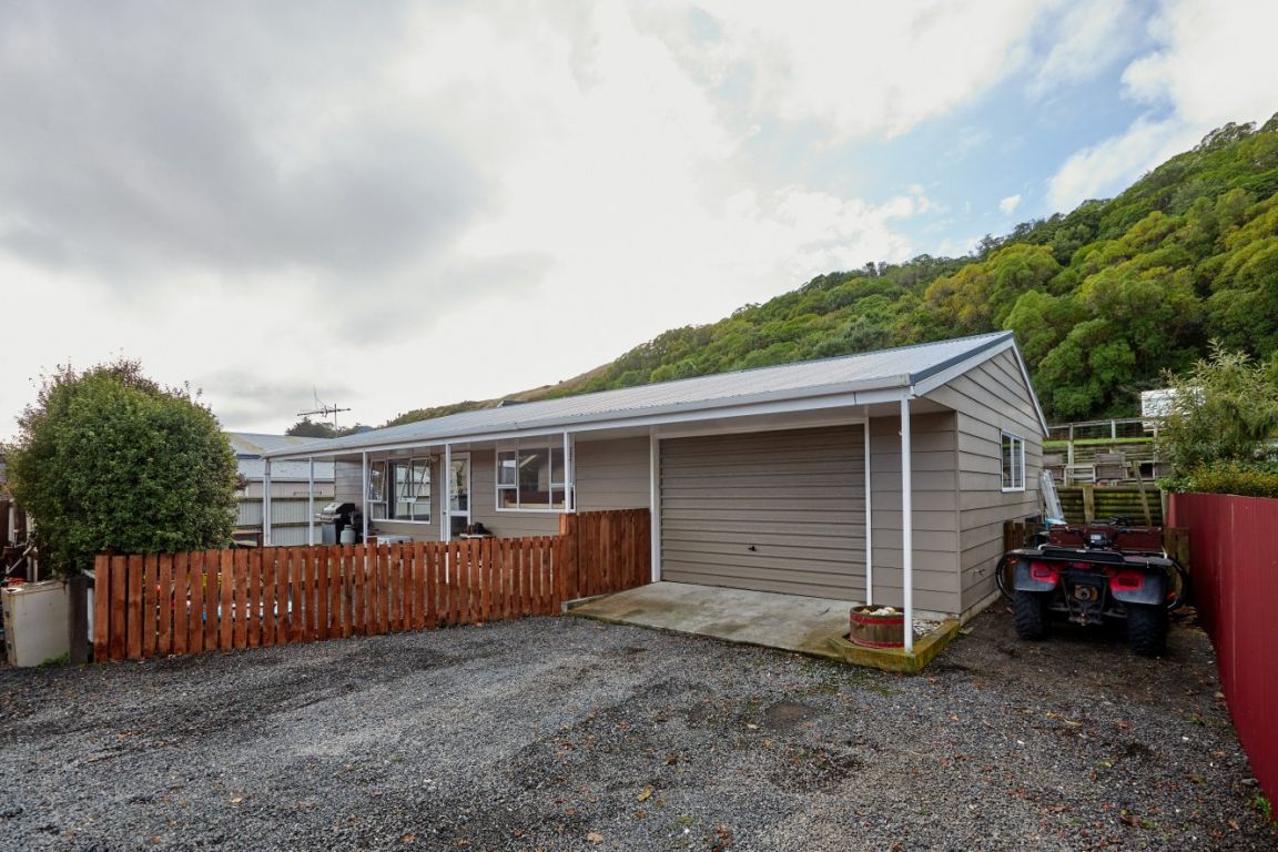 34A Kotare Place, South Bay, Kaikoura - Carousel 1