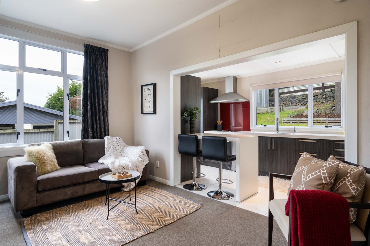 42 Glen Road, Mornington, Dunedin - Carousel 2