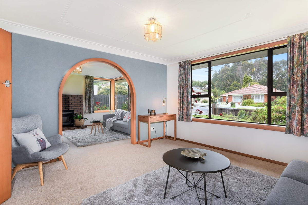 4 Shulma Street, Abbotsford, Dunedin - Carousel 1