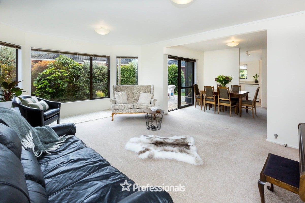 70B Gibbons Street, Ebdentown, Upper Hutt - Carousel 2