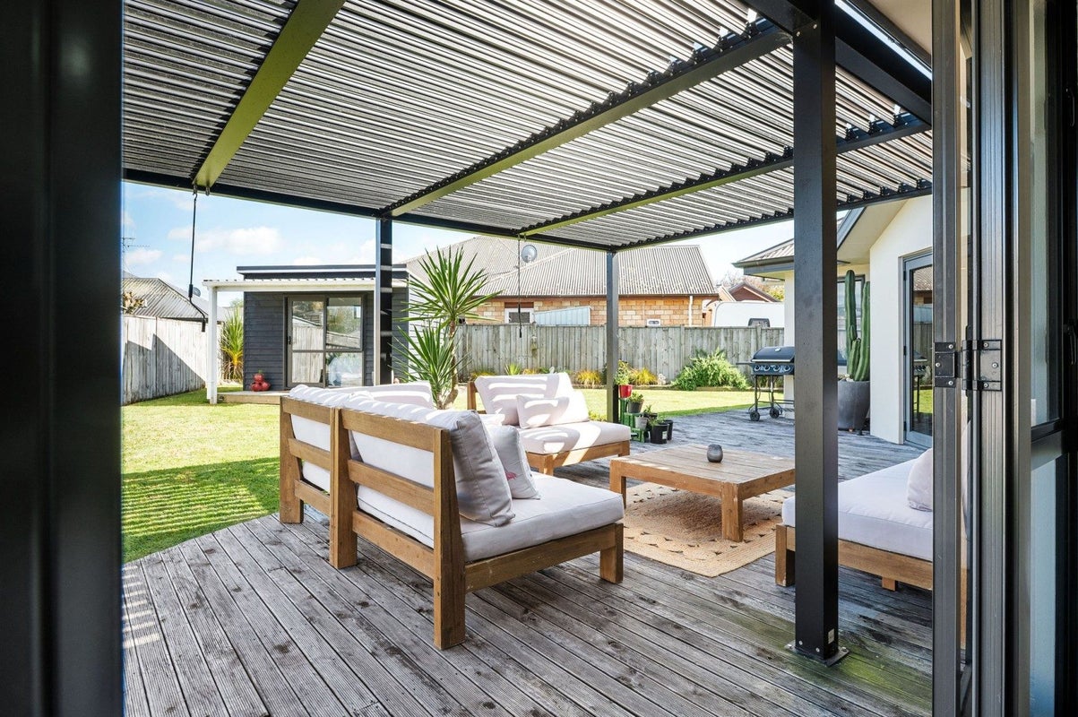 7 Roderick Place, Rototuna, Hamilton - Carousel 1