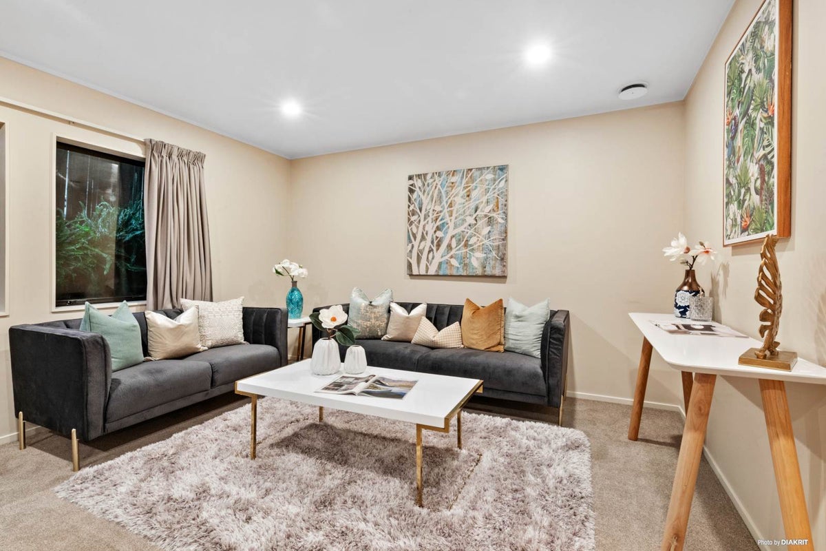12A Ervine Place, Bucklands Beach, Auckland - Carousel 2