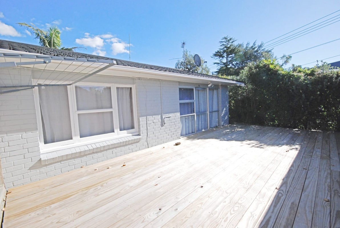 1/13 Clare Place, Mount Wellington, Auckland - Carousel 1