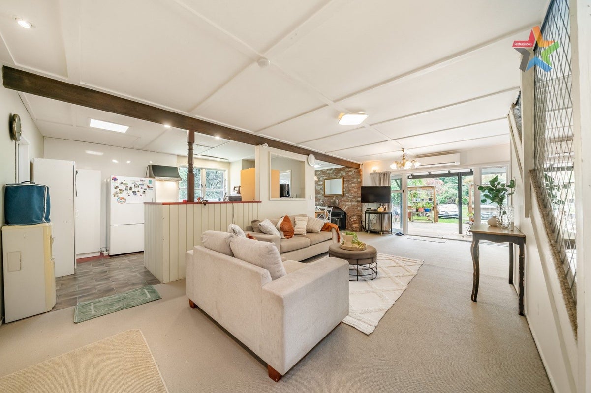 46/48 Maymorn Road, Te Marua, Upper Hutt - Carousel 2